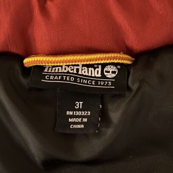 Timberland Kids Full Zip Quilted Puffer
Vest Burgundy Red size 3T - Picture 8 of 9